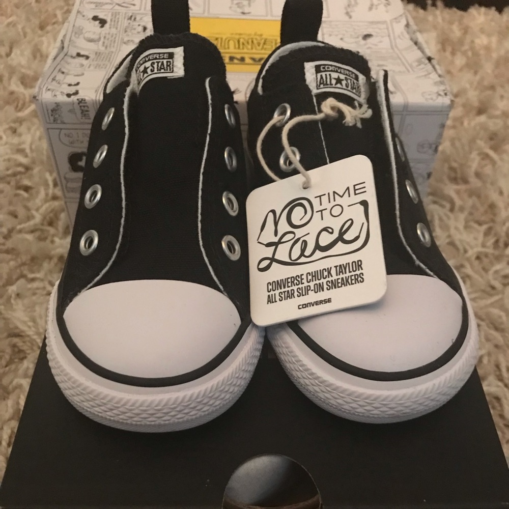 Converse “No Time To Lace” Size 8 Toddler NWTIB